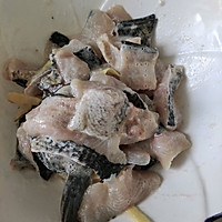 黑鱼番茄豆腐汤的做法图解1