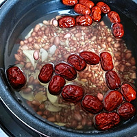 红豆花生薏米粥的做法图解2