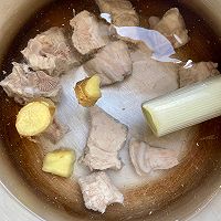 #春日露营#豌豆山药排骨汤的做法图解2