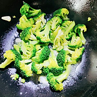 #李锦记X豆果 夏日轻食美味榜#蒜香轻食西兰花的做法图解6