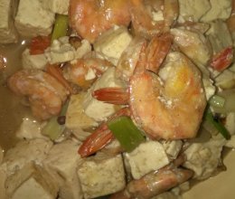 鲜虾炖豆腐的做法