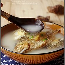 鲫鱼豆腐汤