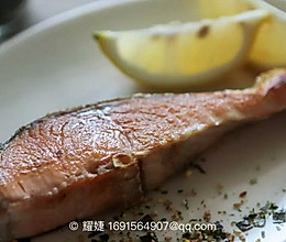 健康下酒菜 -- 盐煎秋鲑鱼的做法