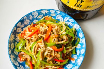 双椒炒鸭肉