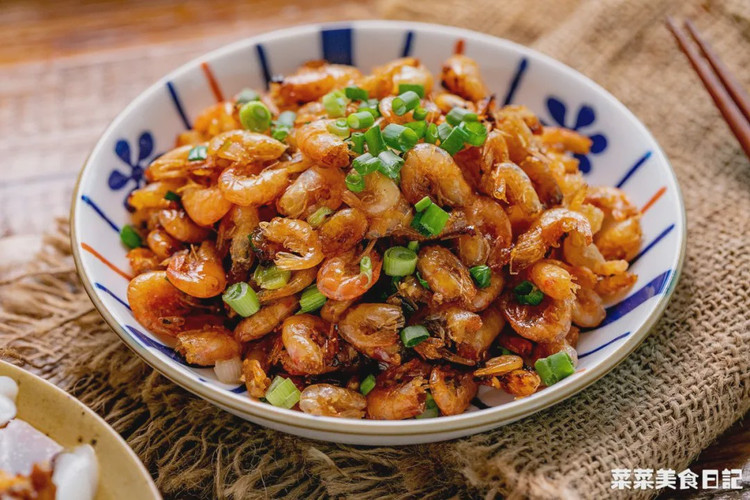 油爆河虾｜鲜甜饱满的做法
