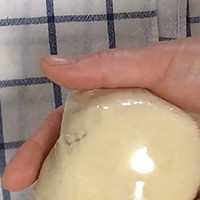 #奇妙烘焙屋#蛋黄酥的做法图解5
