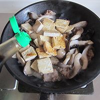 平菇肉片炒豆腐的做法图解8