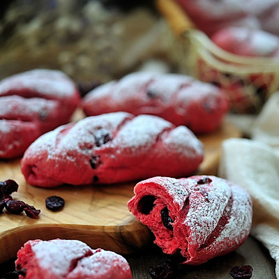 【红曲蔓越莓小面包】——COUSS 厨师机CM-1200出品