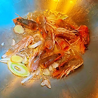 鲜虾萝卜汤的做法图解6