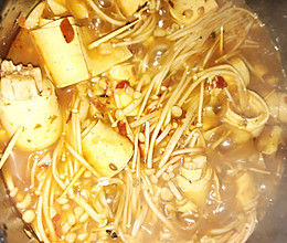 减脂晚餐～豆腐皮卷金针菇的做法