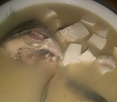 鱼头豆腐汤
