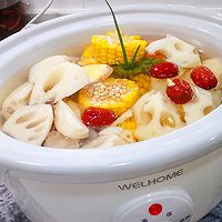 排骨莲藕玉米滋补养生汤的做法图解6