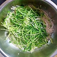 浓汤针菇豆苗的做法图解4