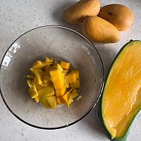 家庭版芒果冰沙的做法图解1