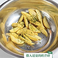不用去西餐厅，在家也能轻松复刻同款黑松露法式薯角的做法图解3