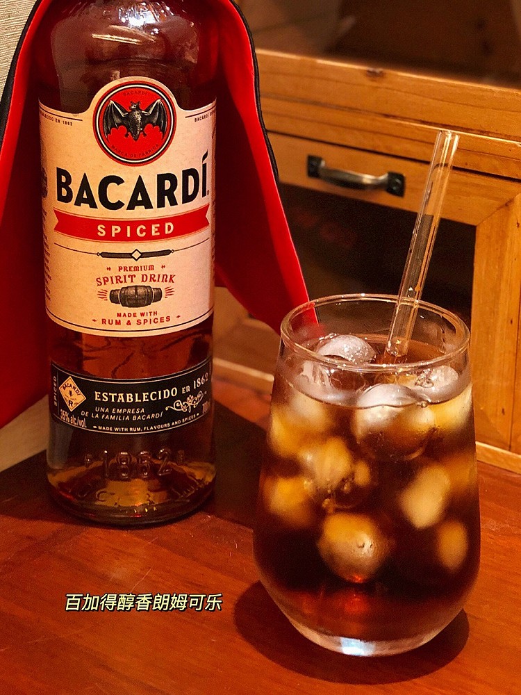 自制鸡尾酒&百加得醇香朗姆可乐的做法