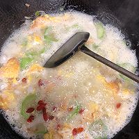 丝瓜白玉菇蛋汤的做法图解9