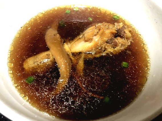 七彩菌菇鸡腿补身汤的做法