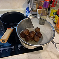 红萝卜炒牛肉丸的做法图解6