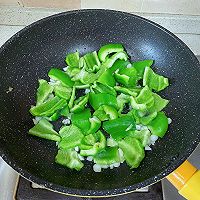#菜油就选外婆乡，新鲜开榨抢先尝#青椒炒鸡蛋的做法图解8