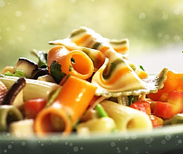 夏日开胃菜—胡萝卜丁素面的做法