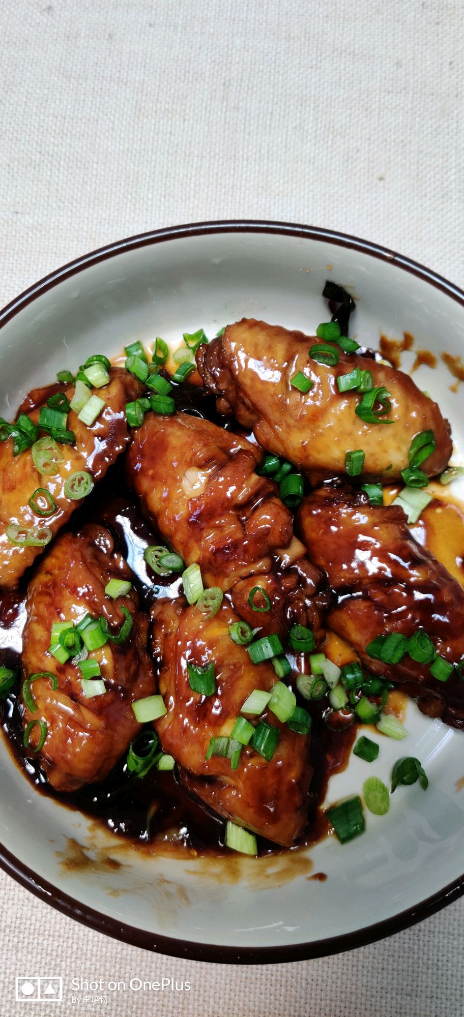 Chicken wings with coke