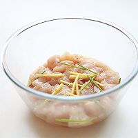 低脂版鸡肉串的做法图解3