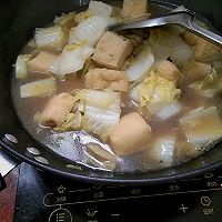 白菜焖油豆腐的做法图解10