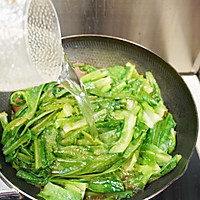 #中秋香聚 美味更圆满#咸熏肉炒豉香油麦菜的做法图解8