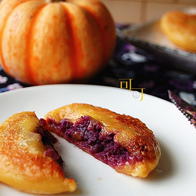 南瓜紫薯饼：金衣紫心，高颜值点心