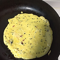 自制牛奶鸡蛋玉米芝麻干果饼的做法图解2