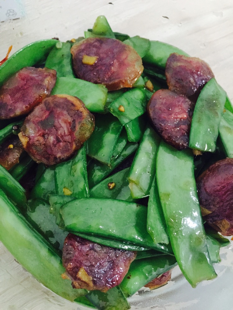 荷兰豆炒腊肠