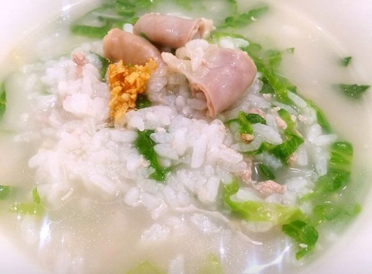 养胃粉肠猪骨粥的做法