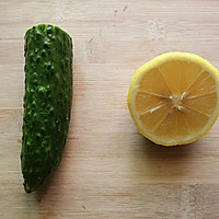 【美白果蔬汁】黄瓜柠檬汁的做法图解1