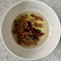 牛肉馅饺子的做法图解3