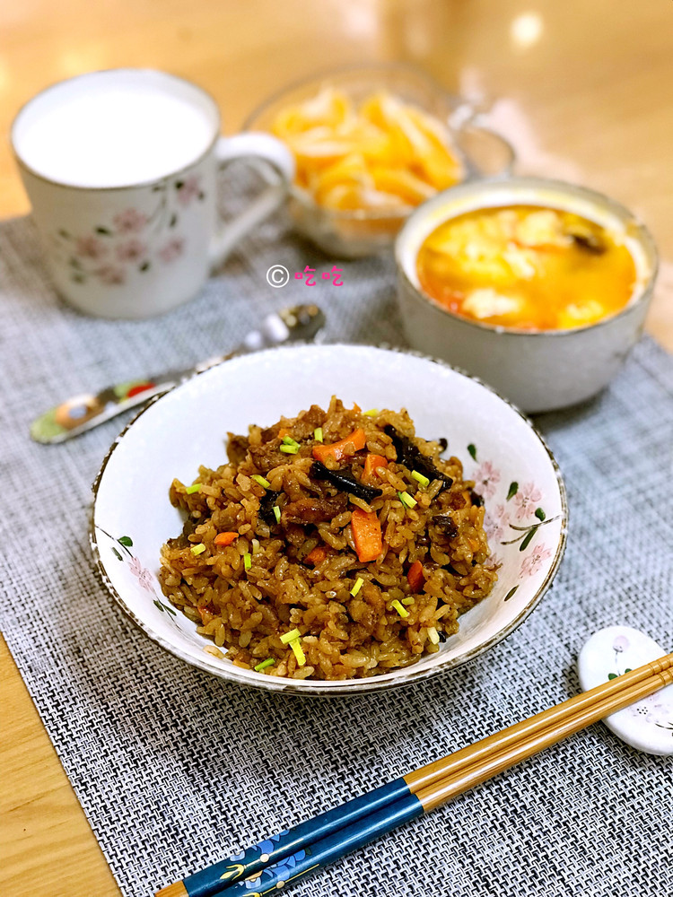 肉丝焖饭的做法