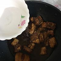 家常红烧排骨（不用炒糖色版）的做法图解4