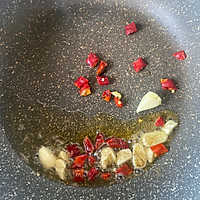 炝炒豆芽的做法图解2