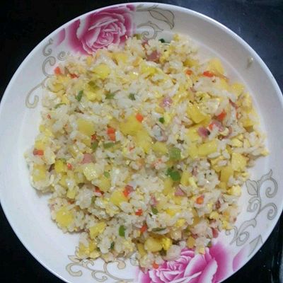 菠萝蛋炒饭