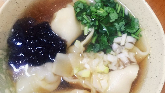 鲜虾鸡汤馄饨