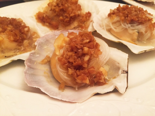 蒜蓉粉丝蒸扇贝的做法图解8