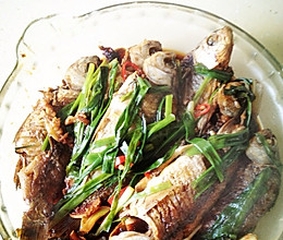 香葱烤鱼的做法