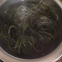 凉拌海带丝的做法图解3