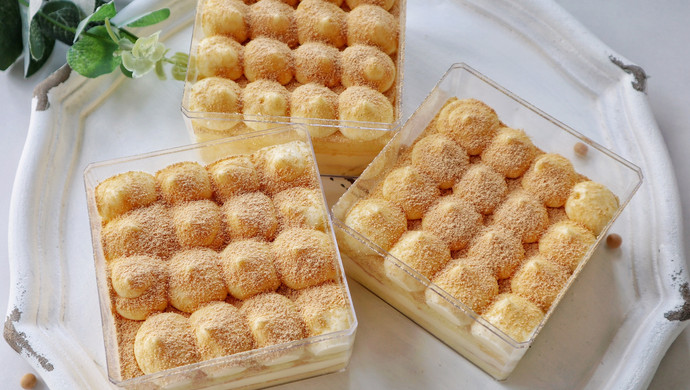 香甜不腻，豆香浓郁的豆乳盒子蛋糕