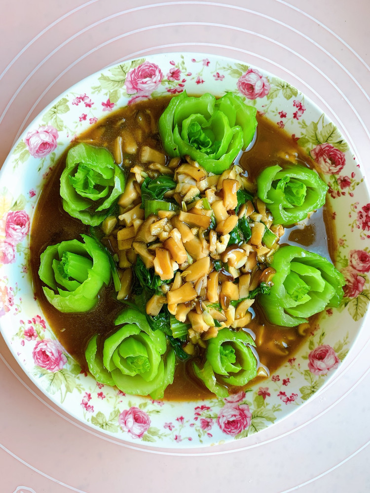 香菇烧油菜的做法
