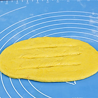 南瓜椰蓉面包的做法（中种）的做法图解7