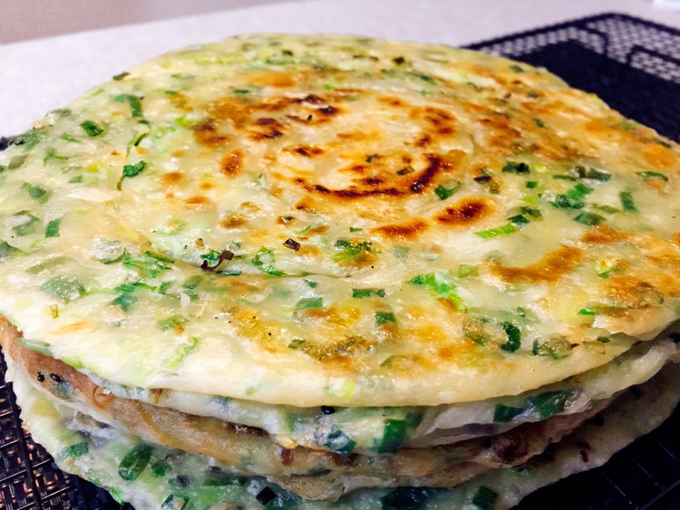 好吃停不下的“香酥葱油饼”的做法