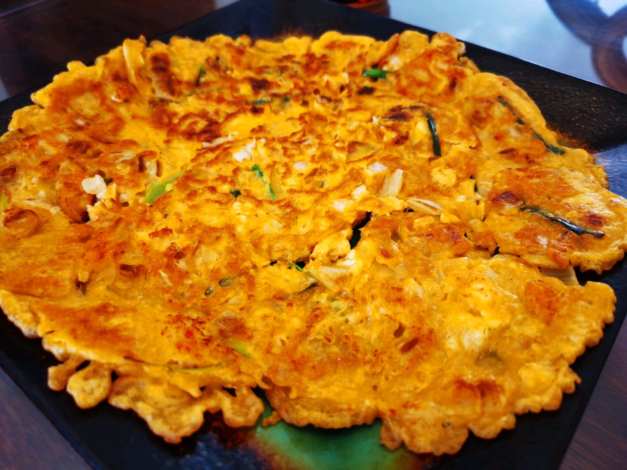 【韩式海鲜葱饼】在韩国烤肉店必点的菜，简单又好吃！韩国人教你海鲜葱饼_哔哩哔哩 (゜-゜)つロ 干杯~-bilibili