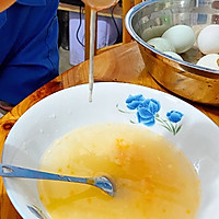 一颗咸鸭蛋的故事，品一口，无法自拔的做法图解1
