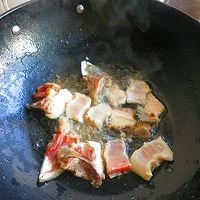 一人食：鱼片豆腐方便面汤的做法图解3